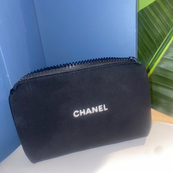 CHANEL Elegant Black Zip‎ Neoprene Pouch/Make-up bag - Picture 5 of 5